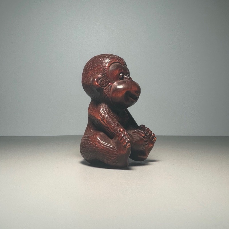 Boxwood carved monkey figurine - огляд і ціна Phone Accessories Market
