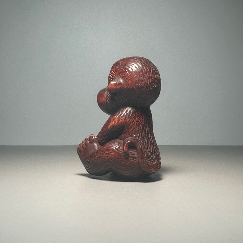 Boxwood carved monkey figurine - огляд і ціна Phone Accessories Market